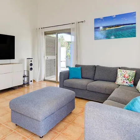 Melissa Costa de Antigua