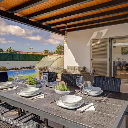 Vila Melissa Costa De Antigua