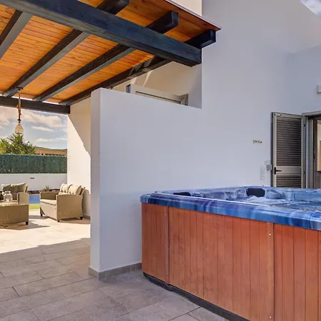 Melissa * Costa de Antigua