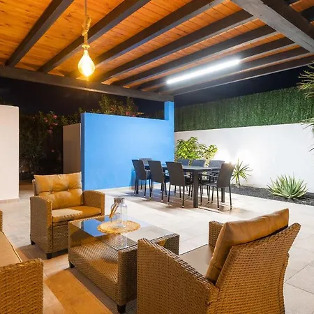 Vila Melissa Costa De Antigua