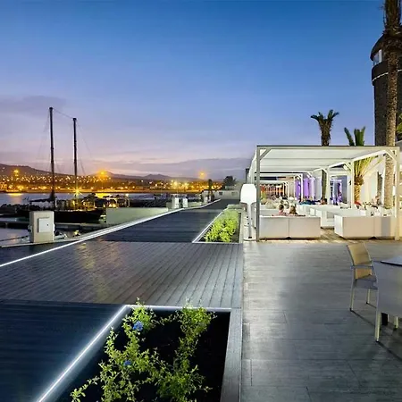 Vila Melissa Costa De Antigua