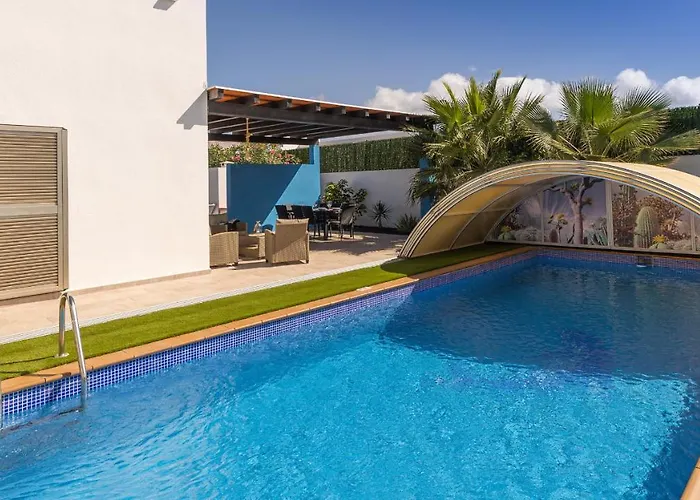 Luxury Melissa فيلة